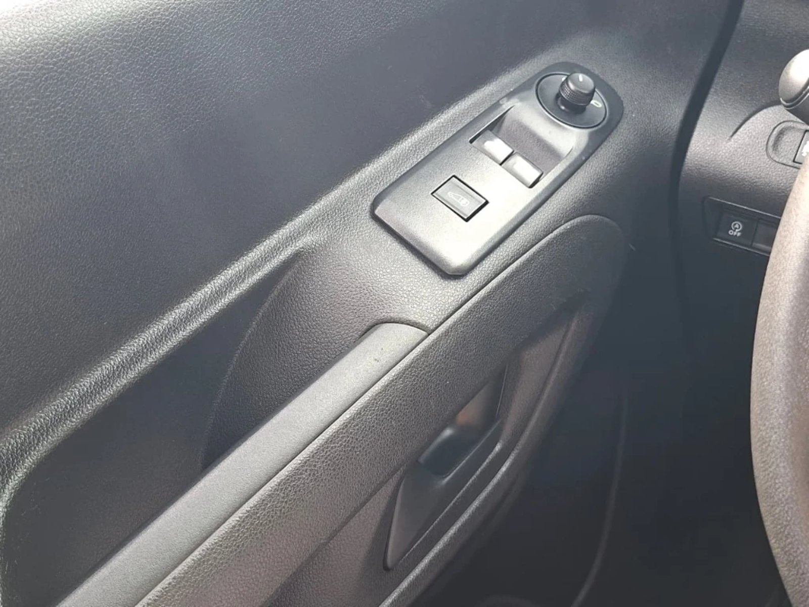 PEUGEOT PARTNER 2023 - Imagen 17 de 20