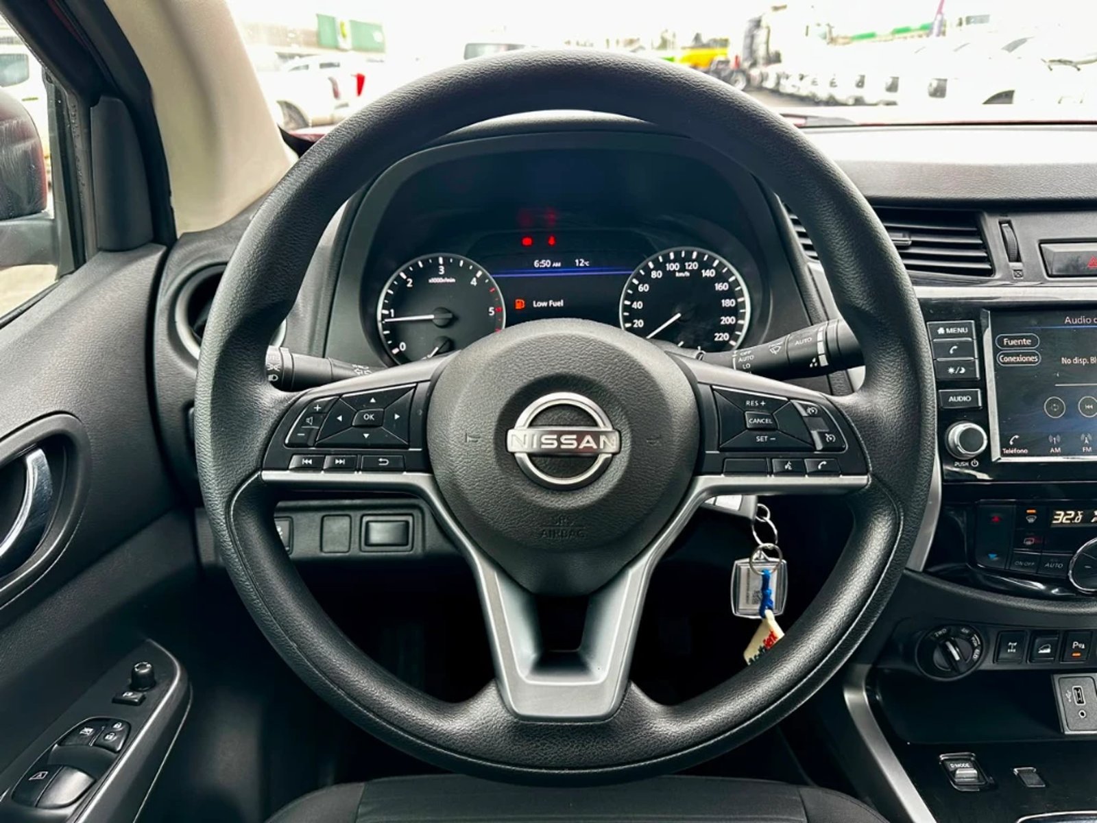 Nissan Navara 2024 - Imagen 15 de 20