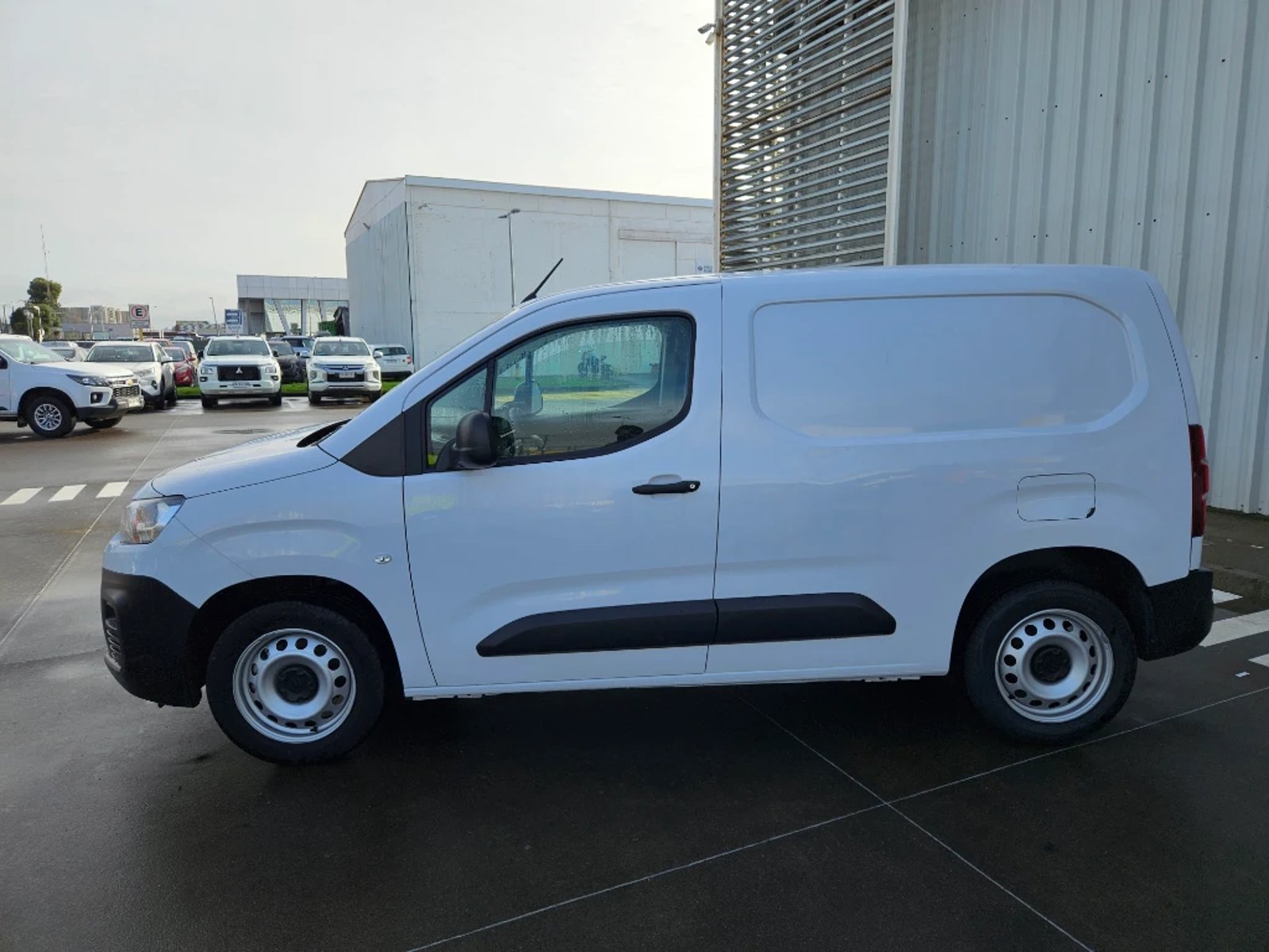 Citroën Berlingo 2024 - Imagen 8 de 20