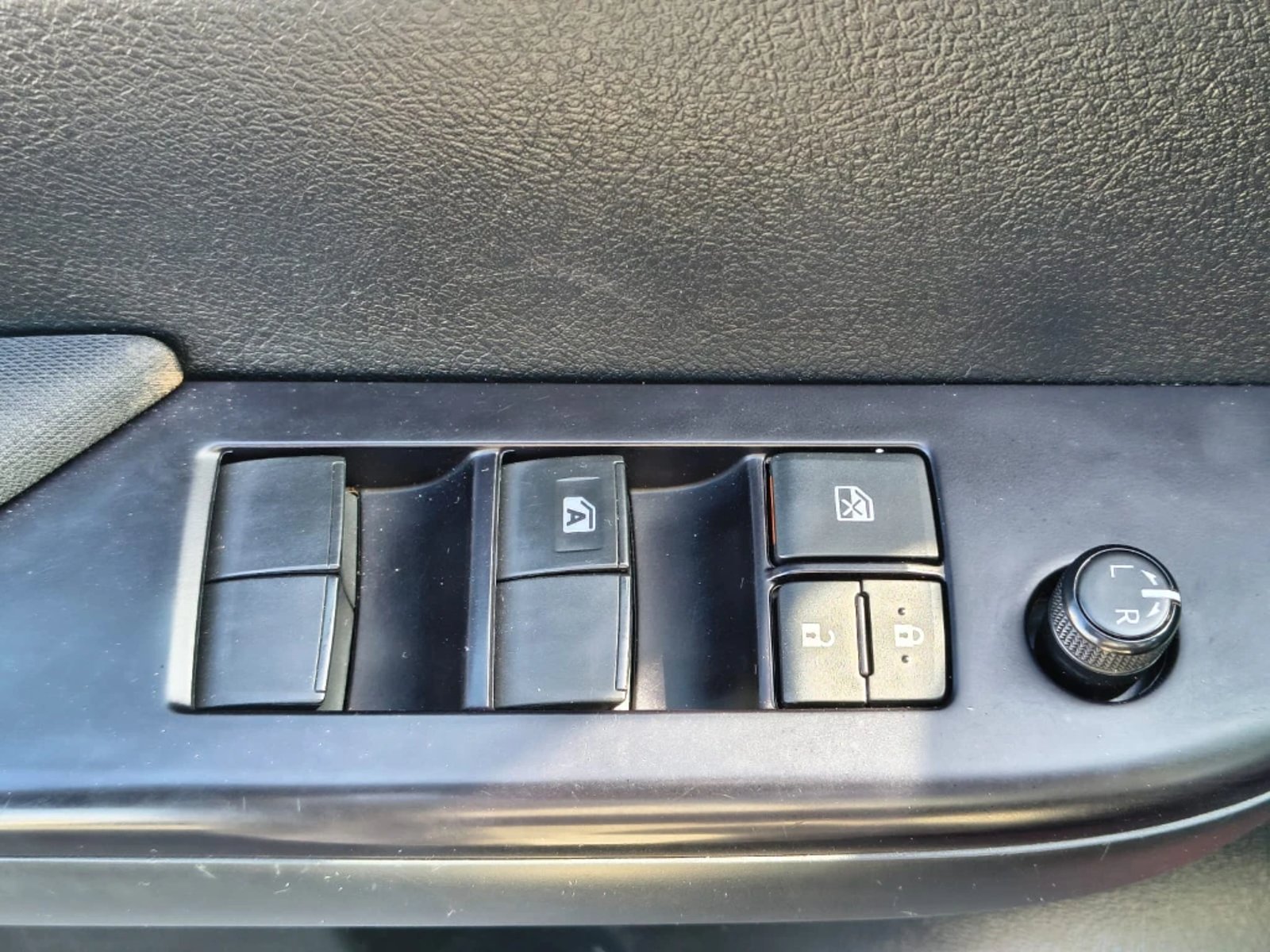 Toyota Hilux 2024 - Imagen 15 de 20