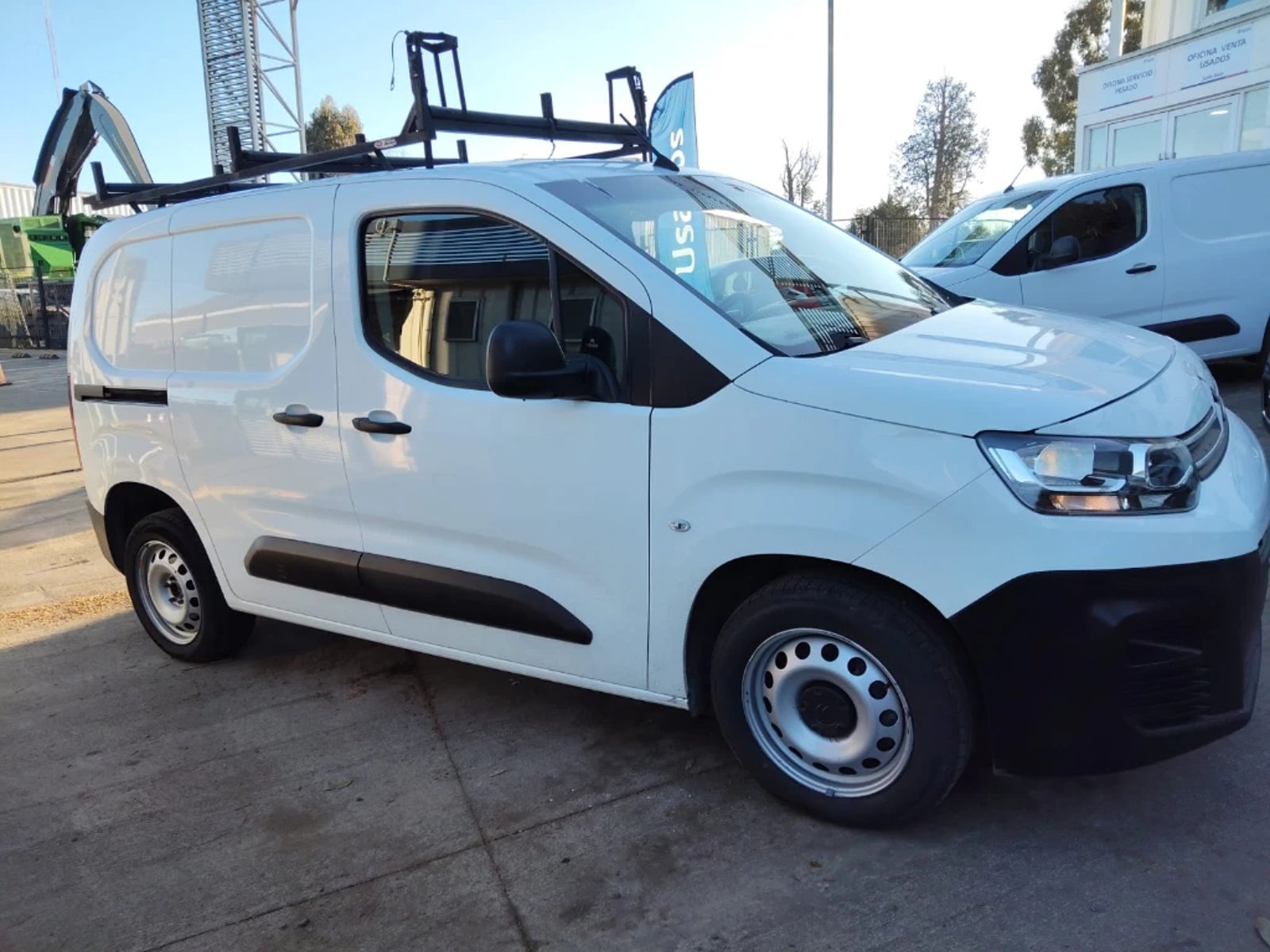 Citroën Berlingo 2022 - Foto 2 de 3