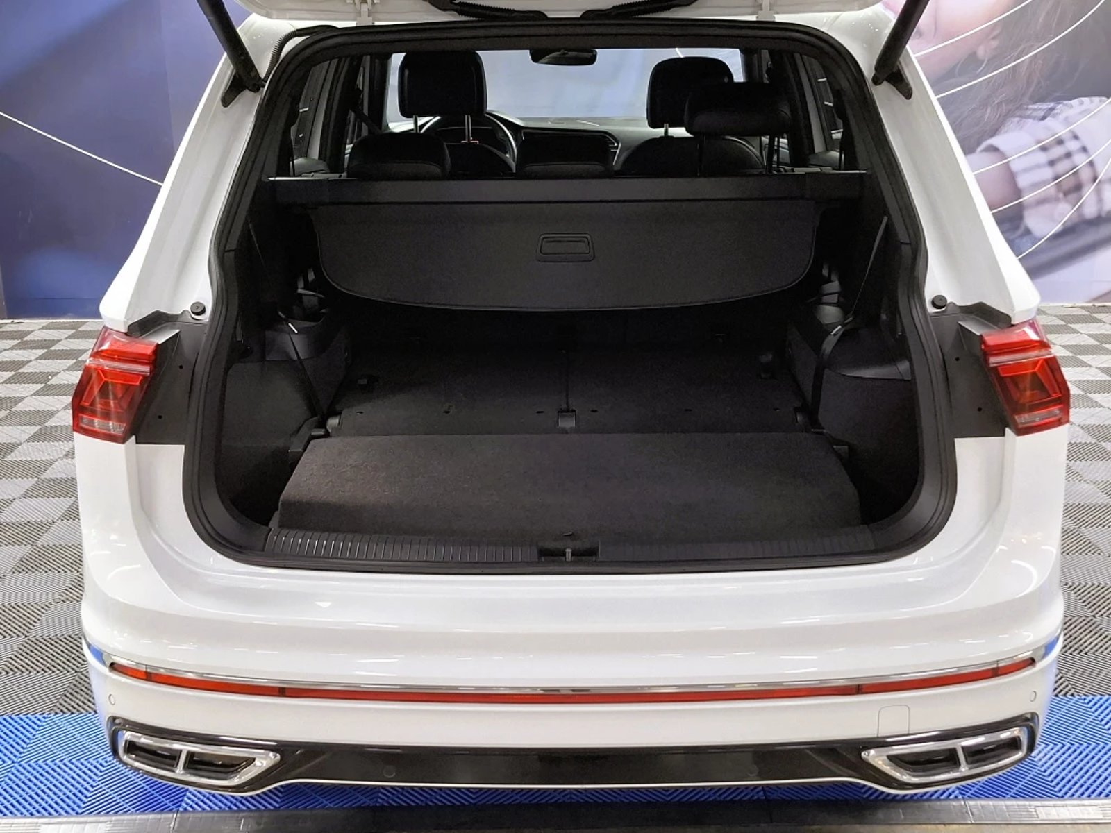 VOLKSWAGEN TIGUAN 2024 - Imagen 10 de 20