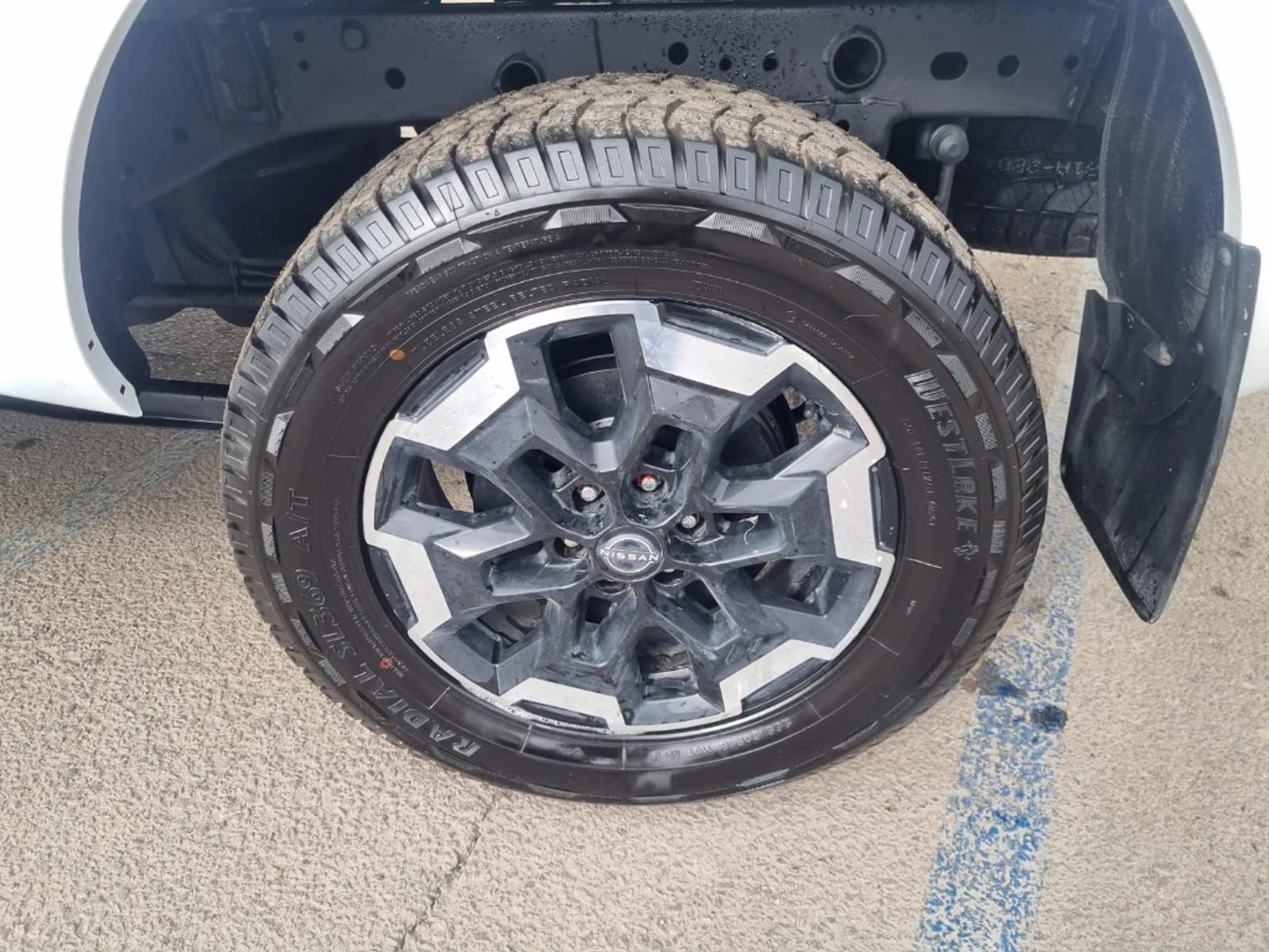 Nissan Navara 2023 - Imagen 13 de 20