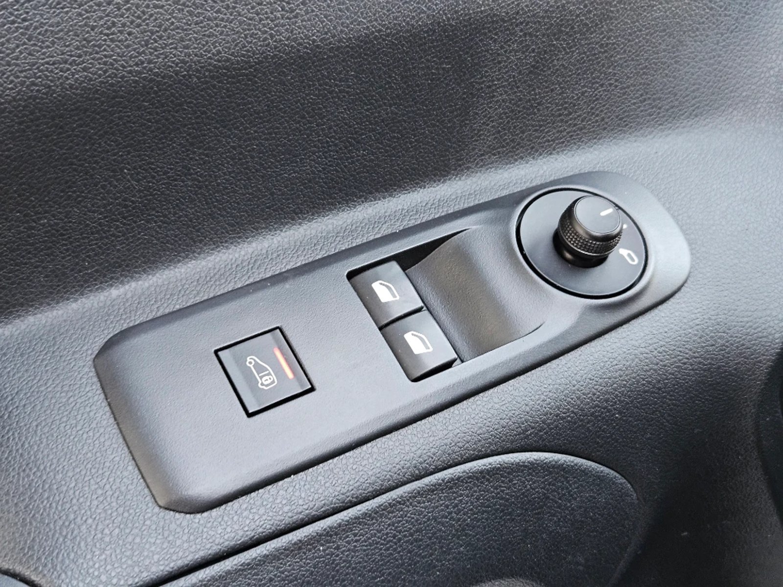 PEUGEOT PARTNER 2024 - Imagen 16 de 20
