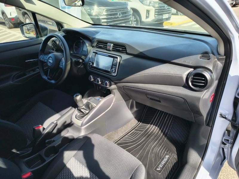 Nissan Versa 2024 - Imagen 16 de 20