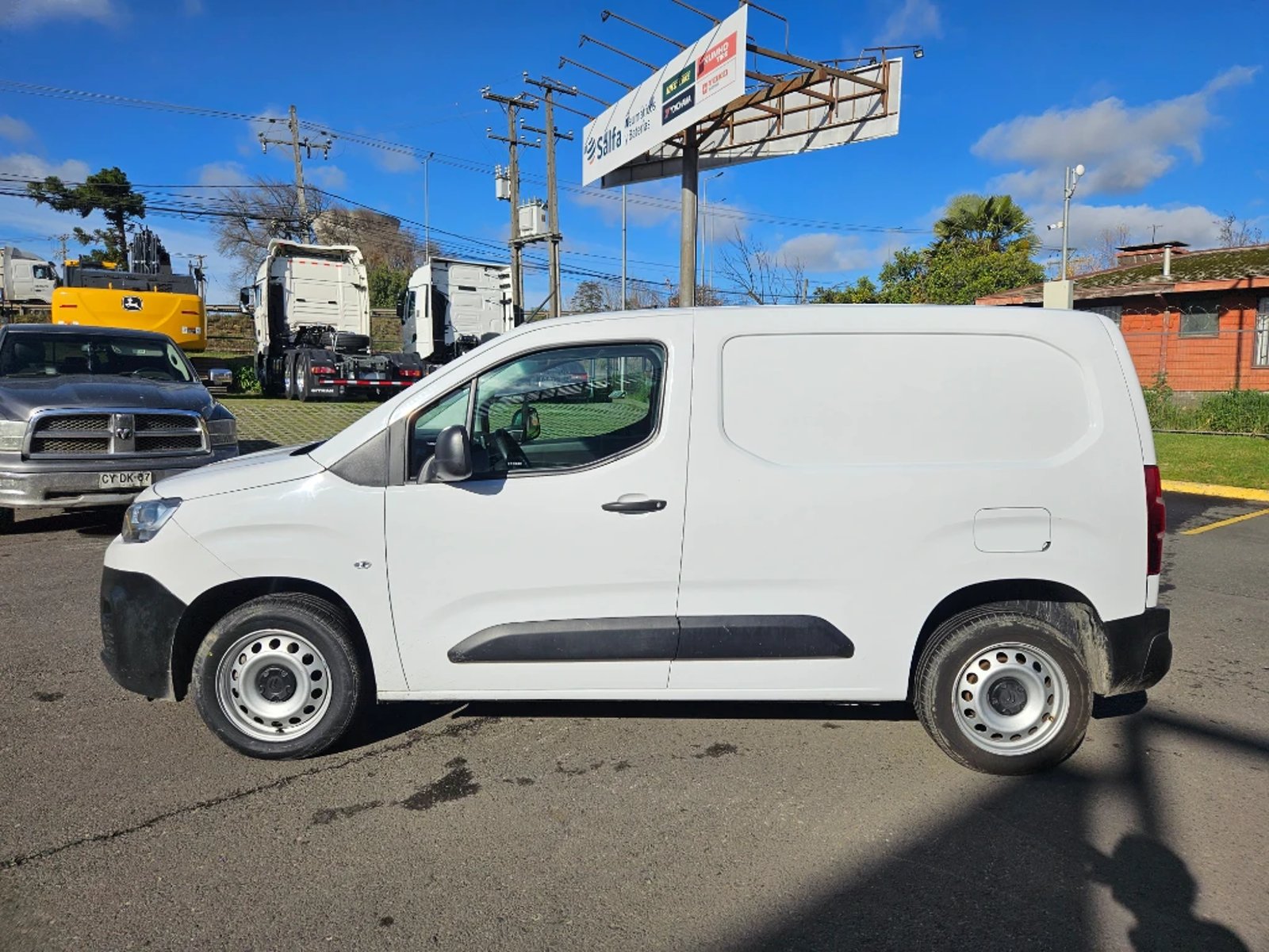 CITROEN BERLINGO 2024 - Imagen 8 de 20