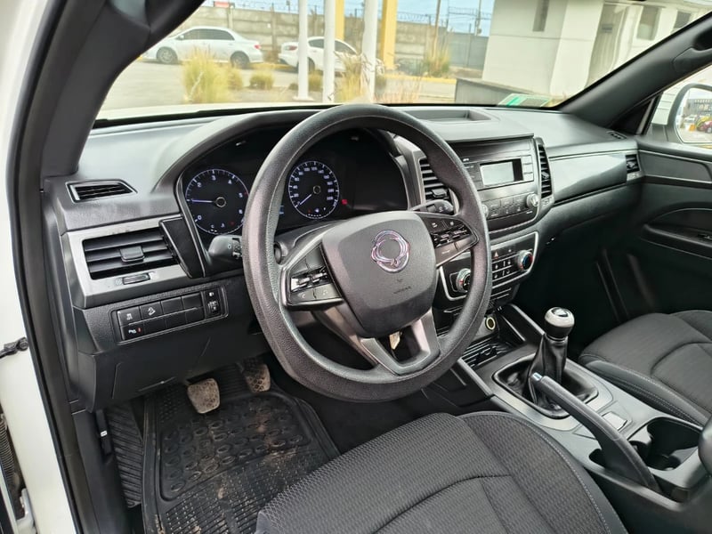 SsangYong Grand musso 2023 - Imagen 13 de 20