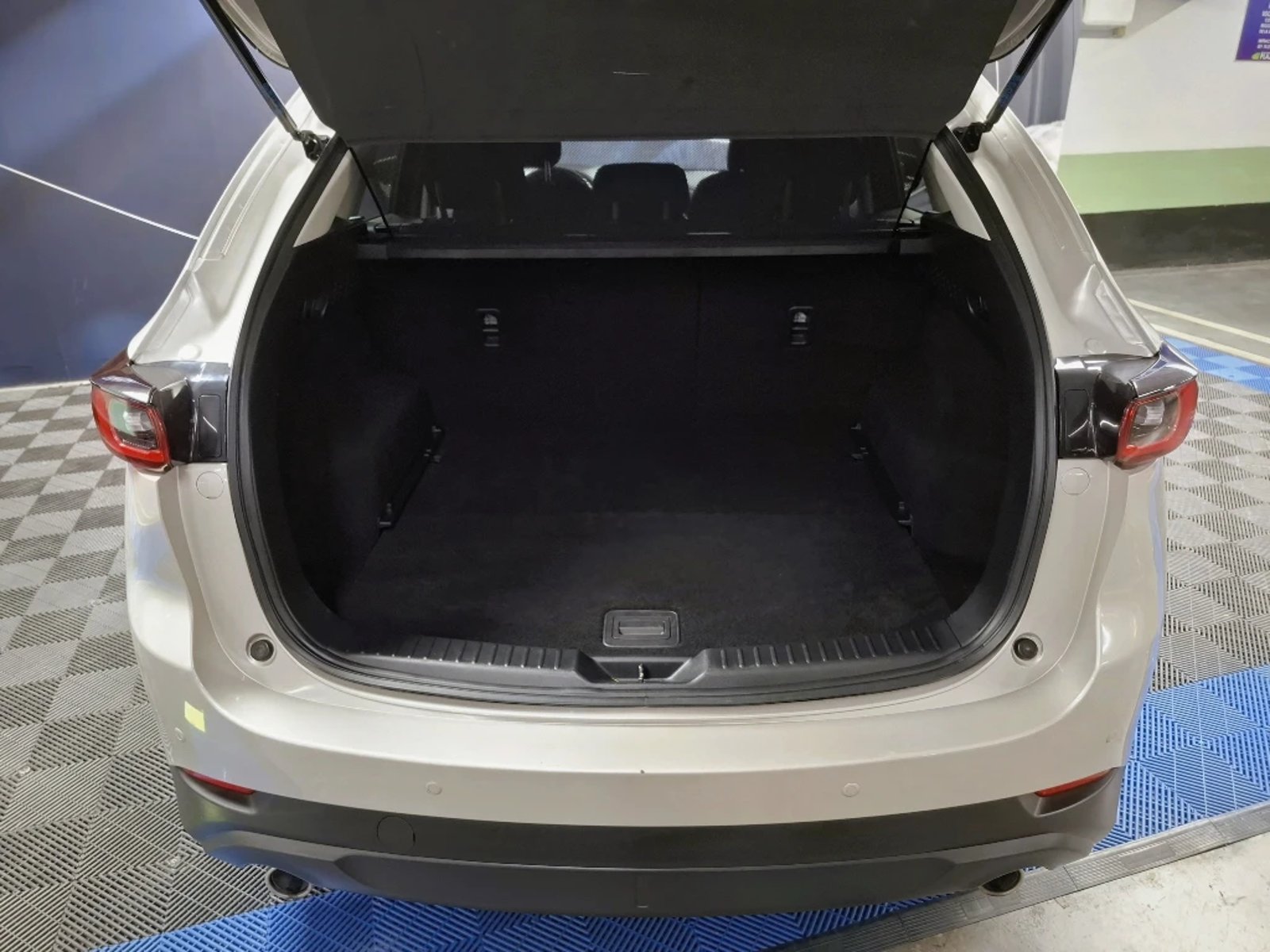 MAZDA CX-5 2025 - Imagen 11 de 20