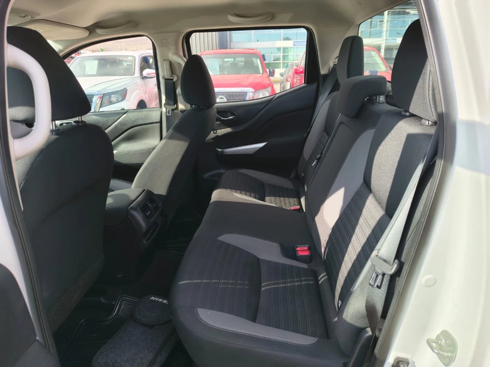 NISSAN NAVARA 2023 - Imagen 19 de 20