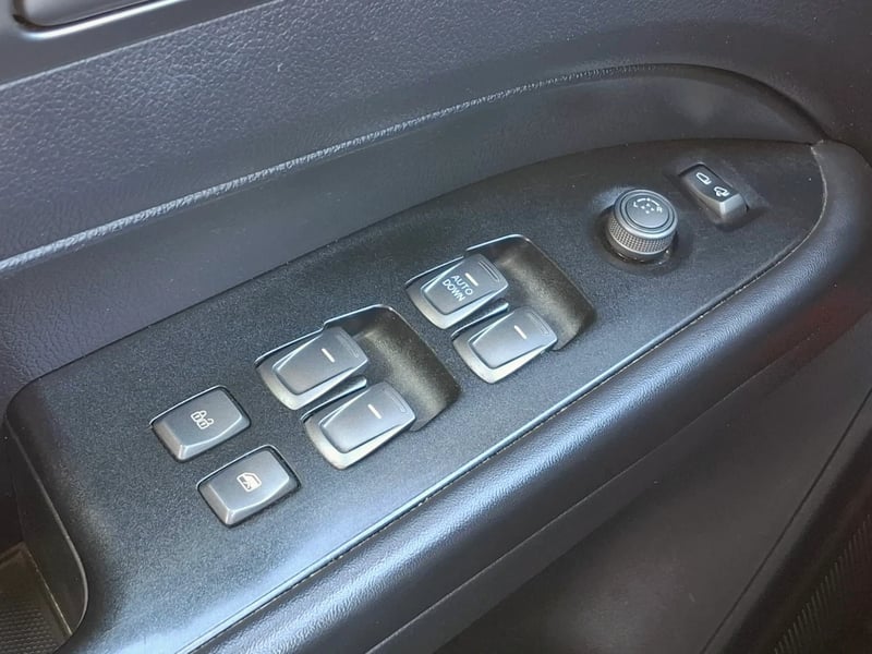 SsangYong Grand musso 2023 - Imagen 12 de 20