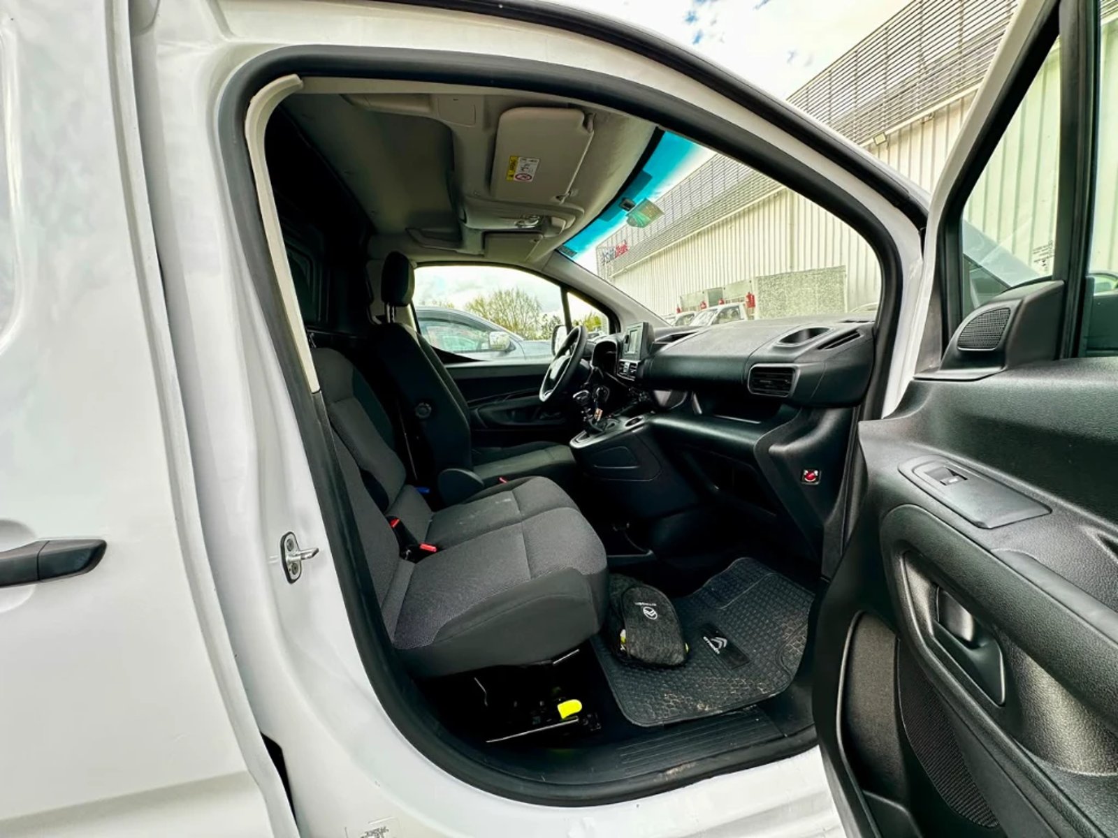 Citroën Berlingo 2024 - Imagen 16 de 20