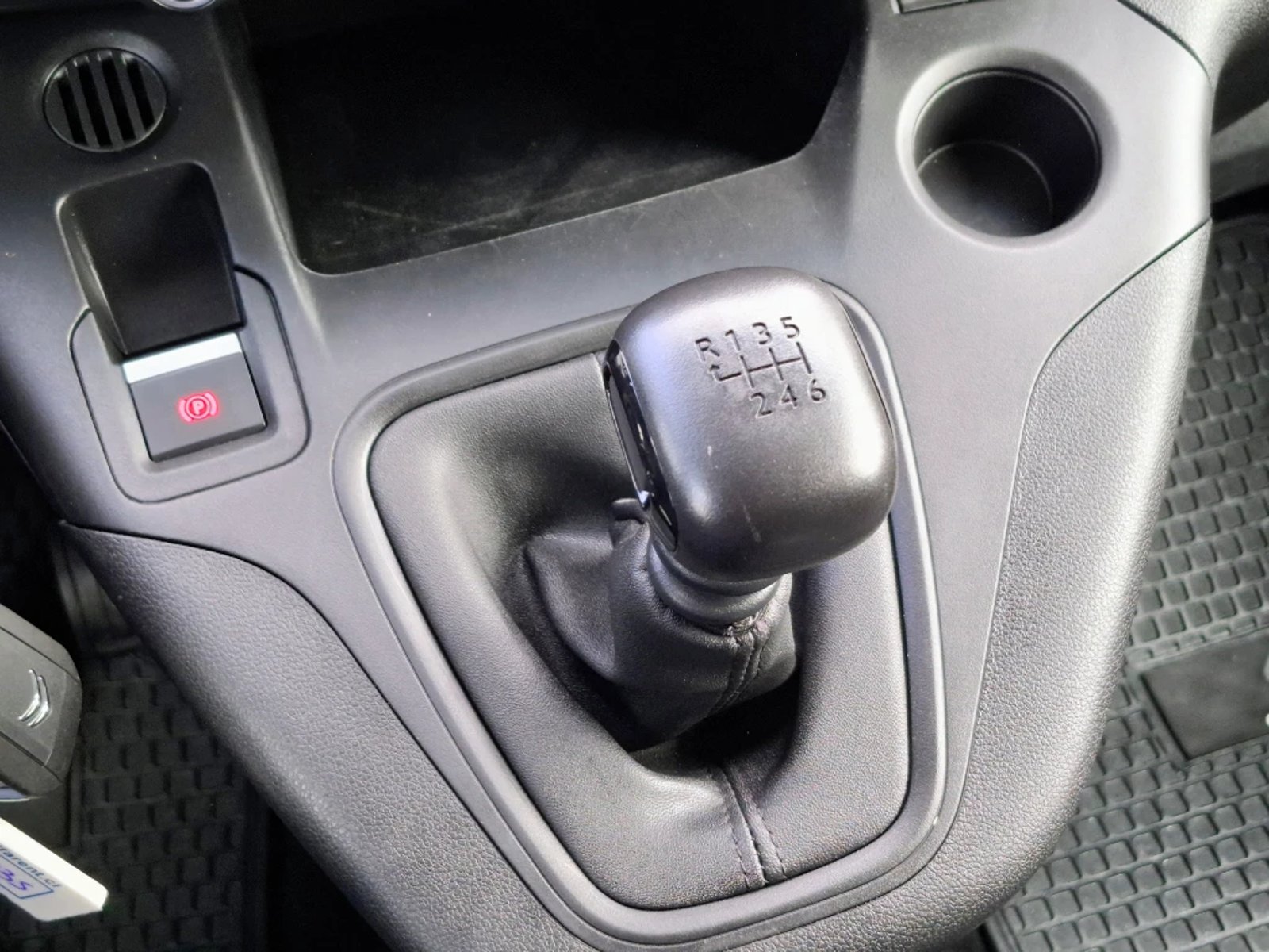 Citroën Berlingo 2024 - Imagen 19 de 20