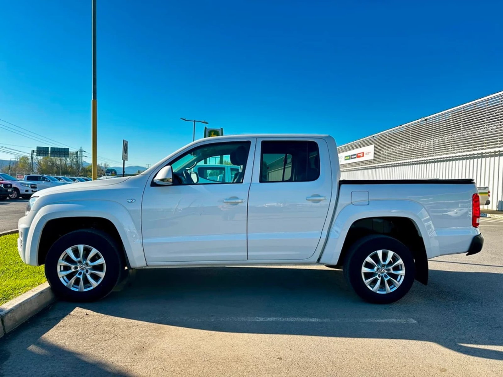 Volkswagen Amarok 2023 - Imagen 4 de 20