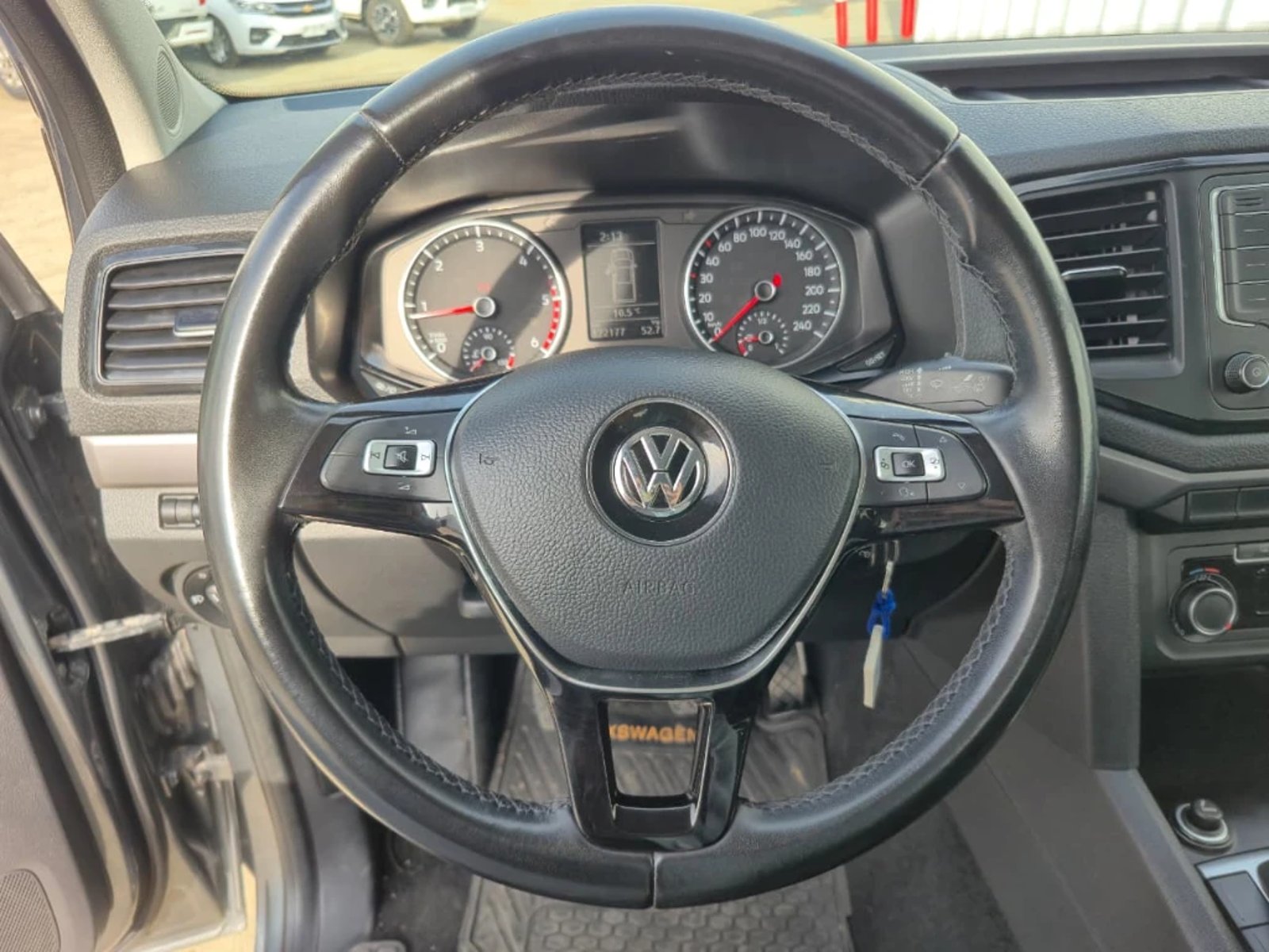 Volkswagen Amarok 2023 - Imagen 17 de 20