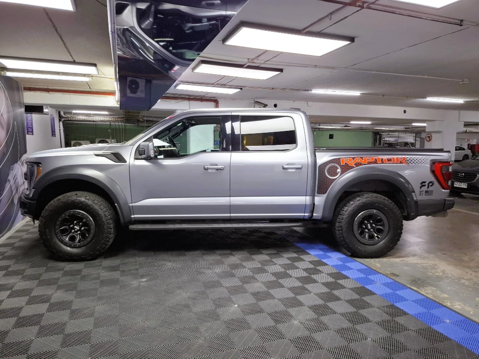 FORD F-150 RAPTOR 2023 - Imagen 7 de 20