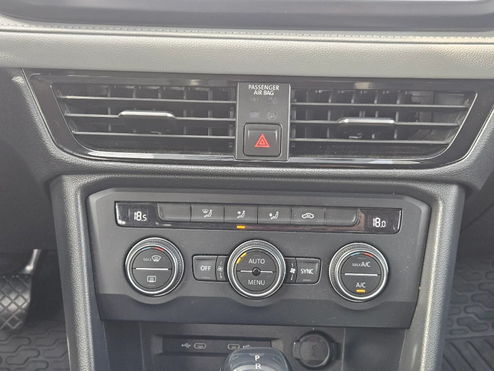 VOLKSWAGEN TAOS 2023 - Imagen 18 de 20