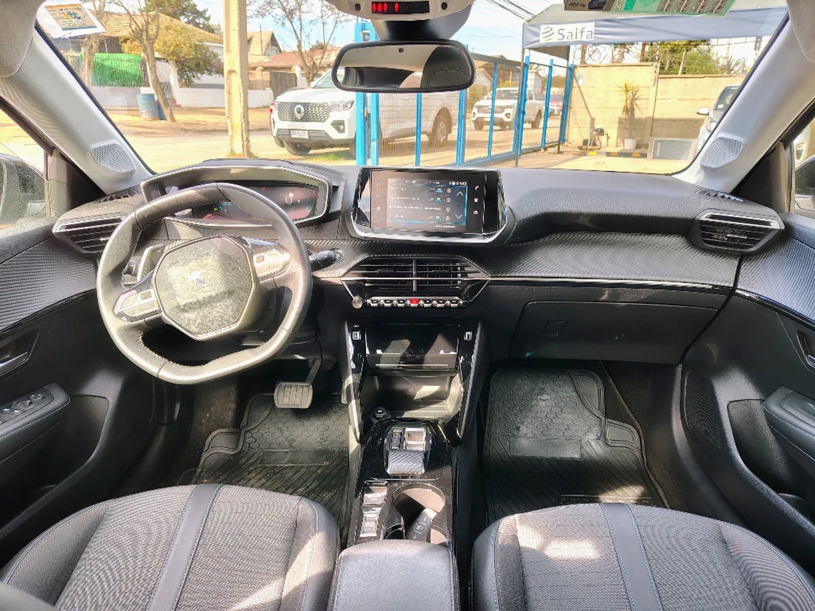 PEUGEOT 208 2023 - Imagen 14 de 20