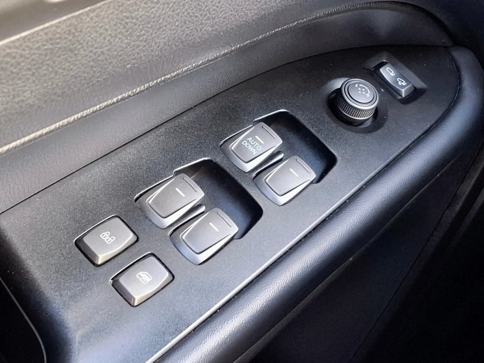 SsangYong Grand musso 2023 - Imagen 13 de 20