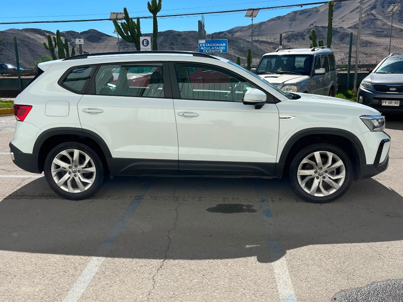 Volkswagen Taos 2023 - Imagen 3 de 20
