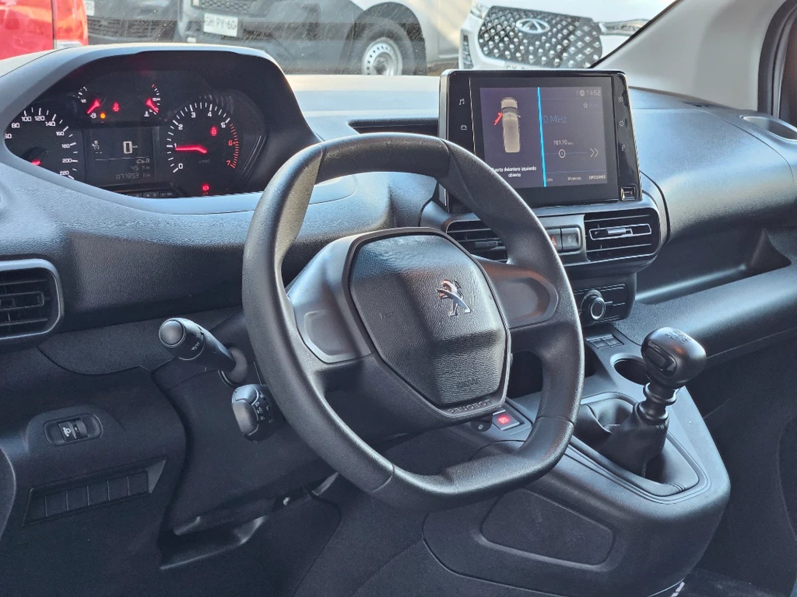 PEUGEOT PARTNER 2024 - Imagen 13 de 20