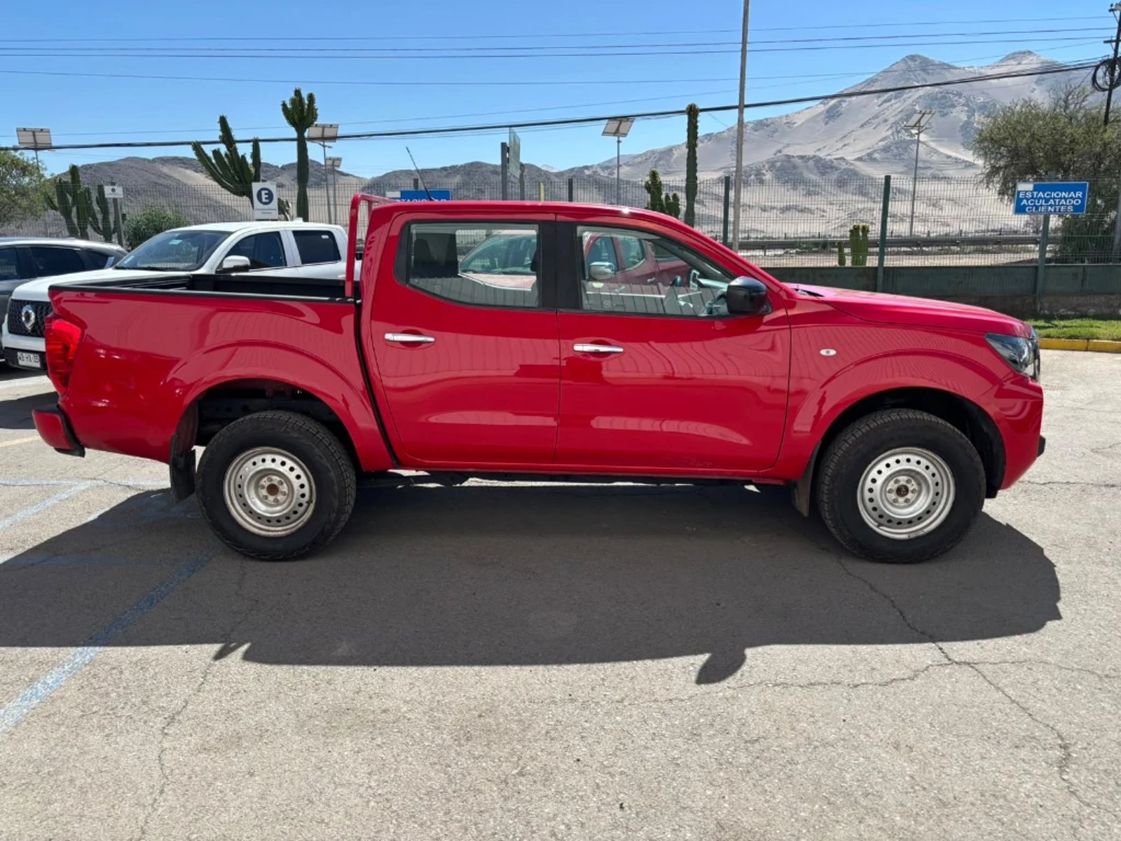 Nissan Navara 2023 - Foto 4 de 20
