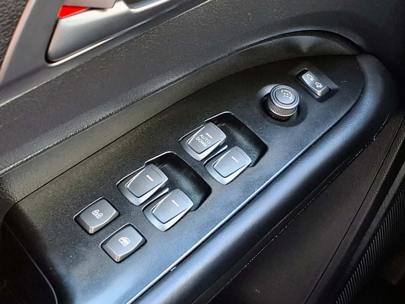 SSANGYONG GRAND MUSSO 2023 - Imagen 13 de 20