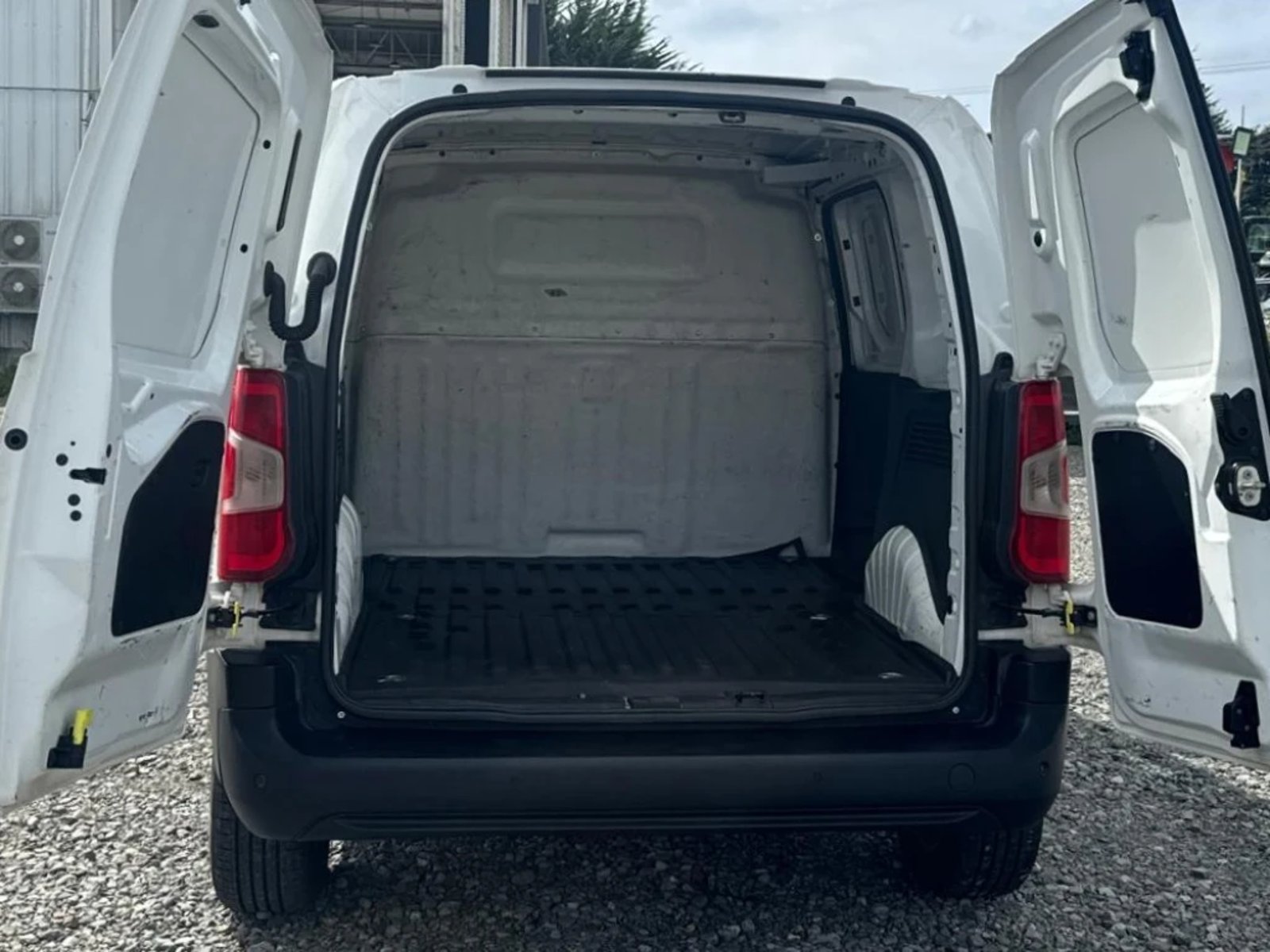 CITROEN BERLINGO 2022 - Imagen 7 de 20