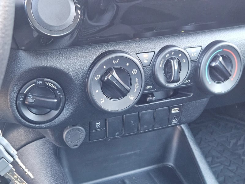 Toyota Hilux 2024 - Imagen 18 de 20