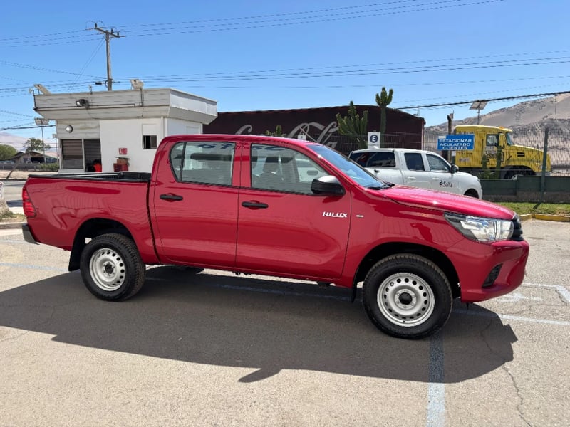 Toyota Hilux 2024 - Imagen 4 de 20