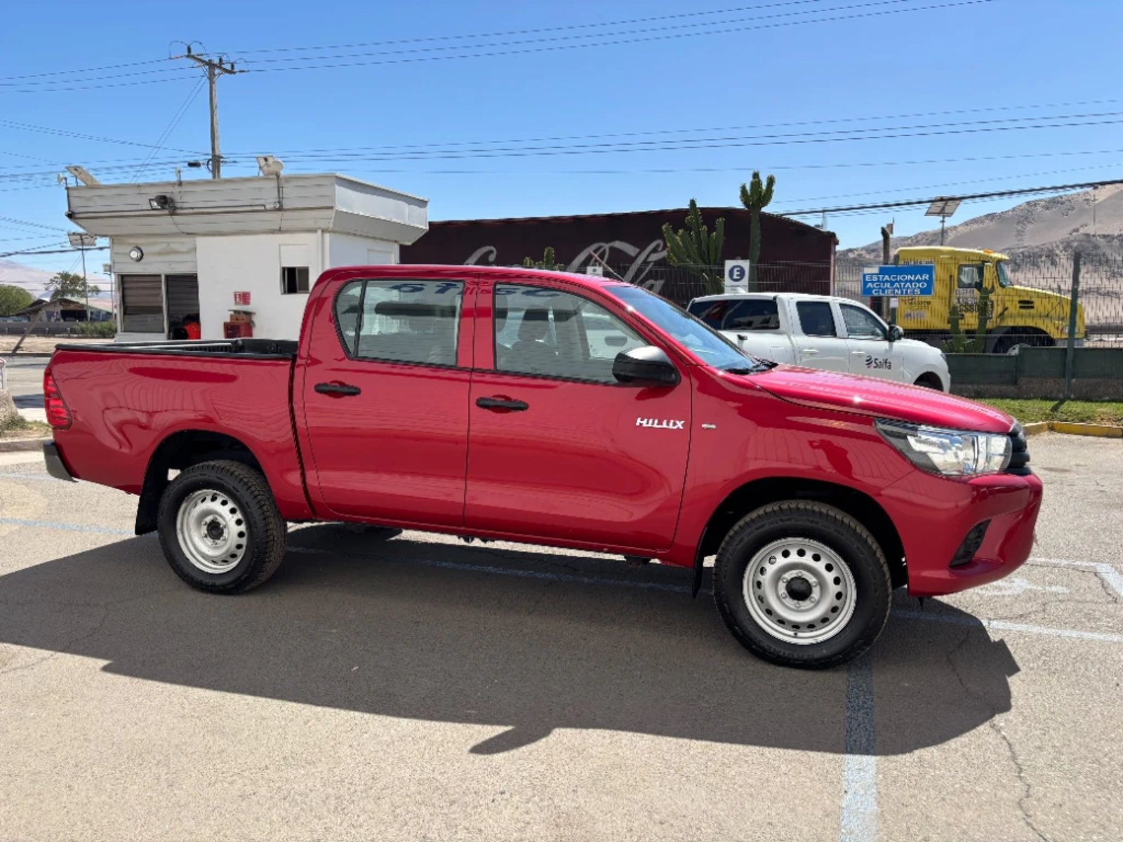 Toyota Hilux 2024 - Foto 4 de 20