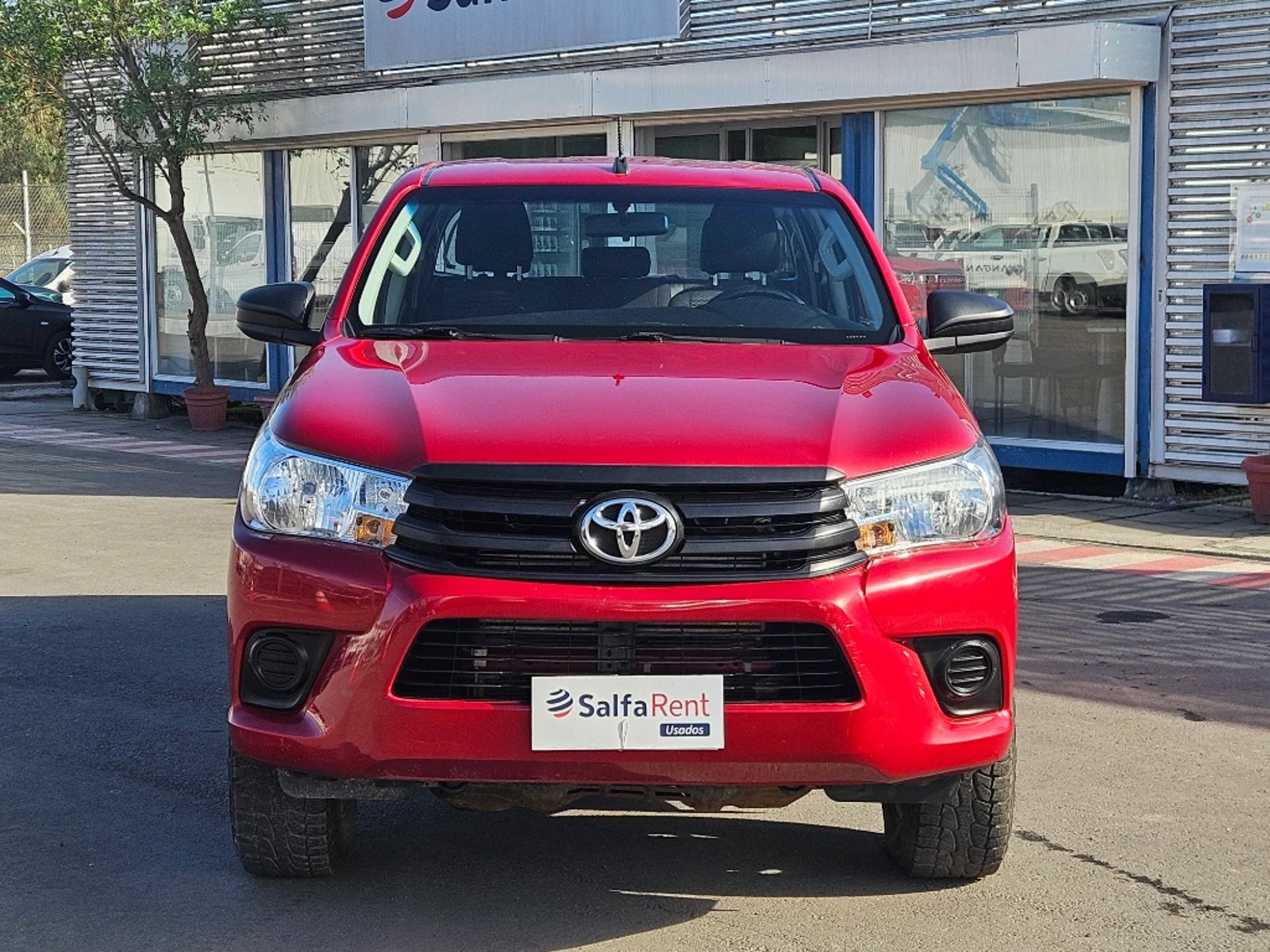 Toyota Hilux 2023 - Foto 2 de 20