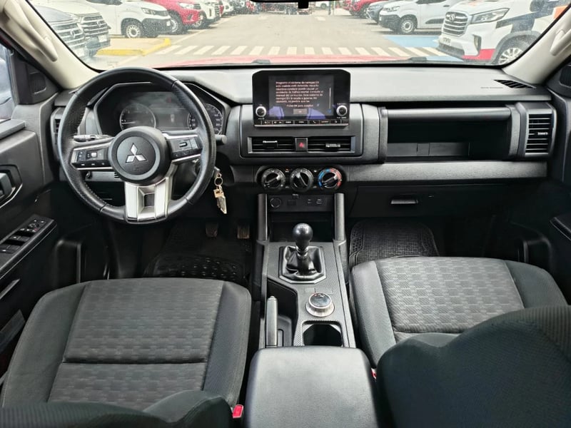 Mitsubishi L200 2024 - Imagen 20 de 20