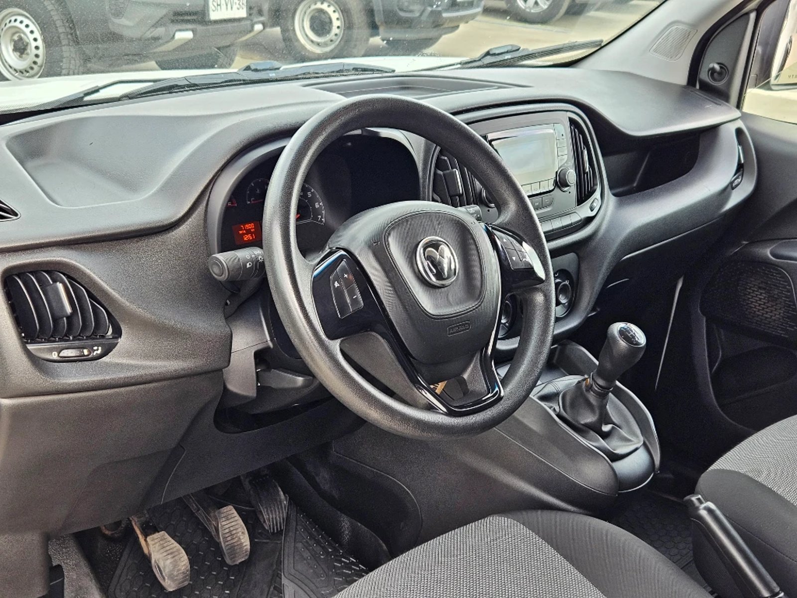 DODGE RAM 2022 - Imagen 11 de 20