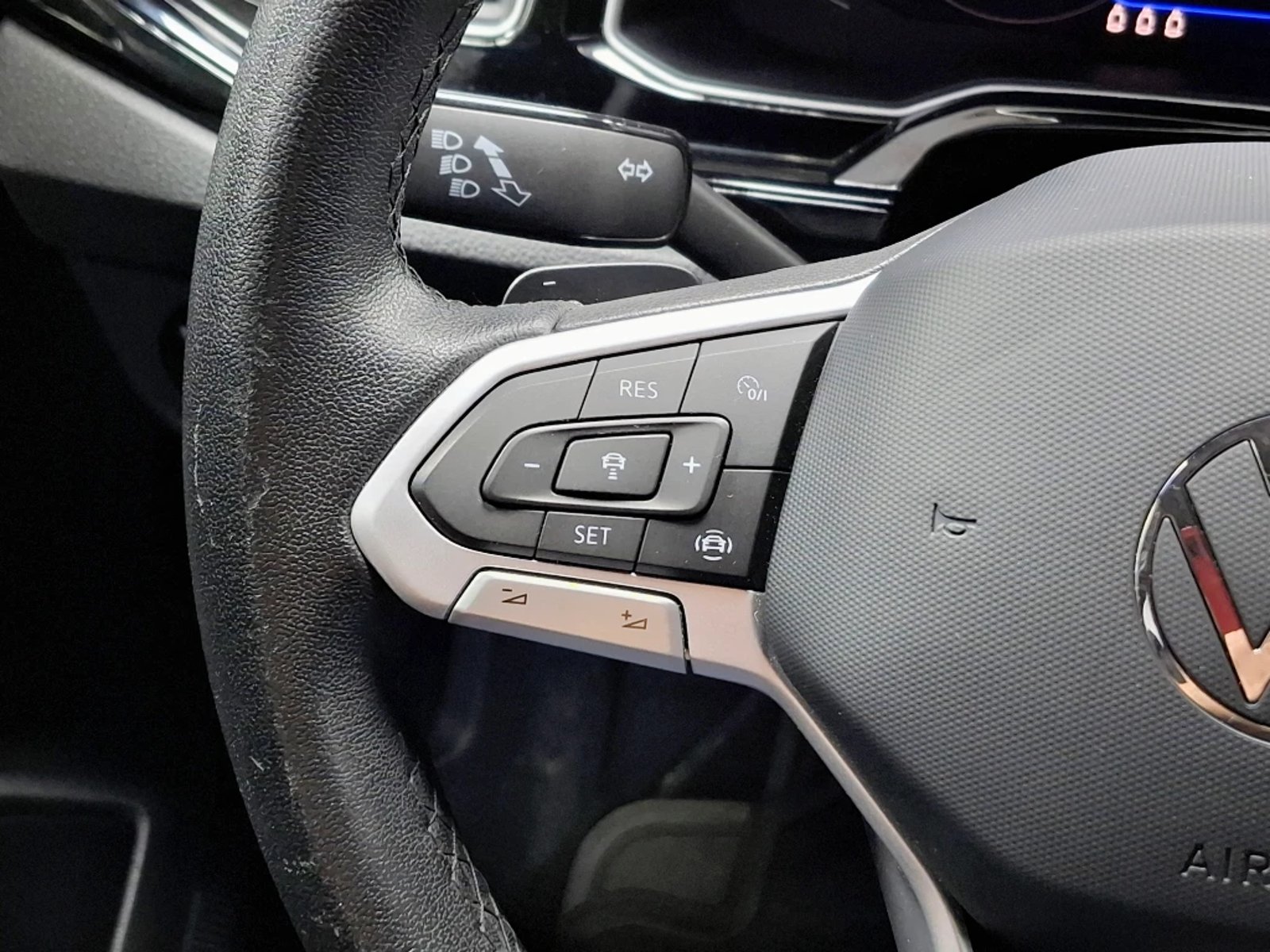 VOLKSWAGEN NIVUS 2024 - Imagen 14 de 20