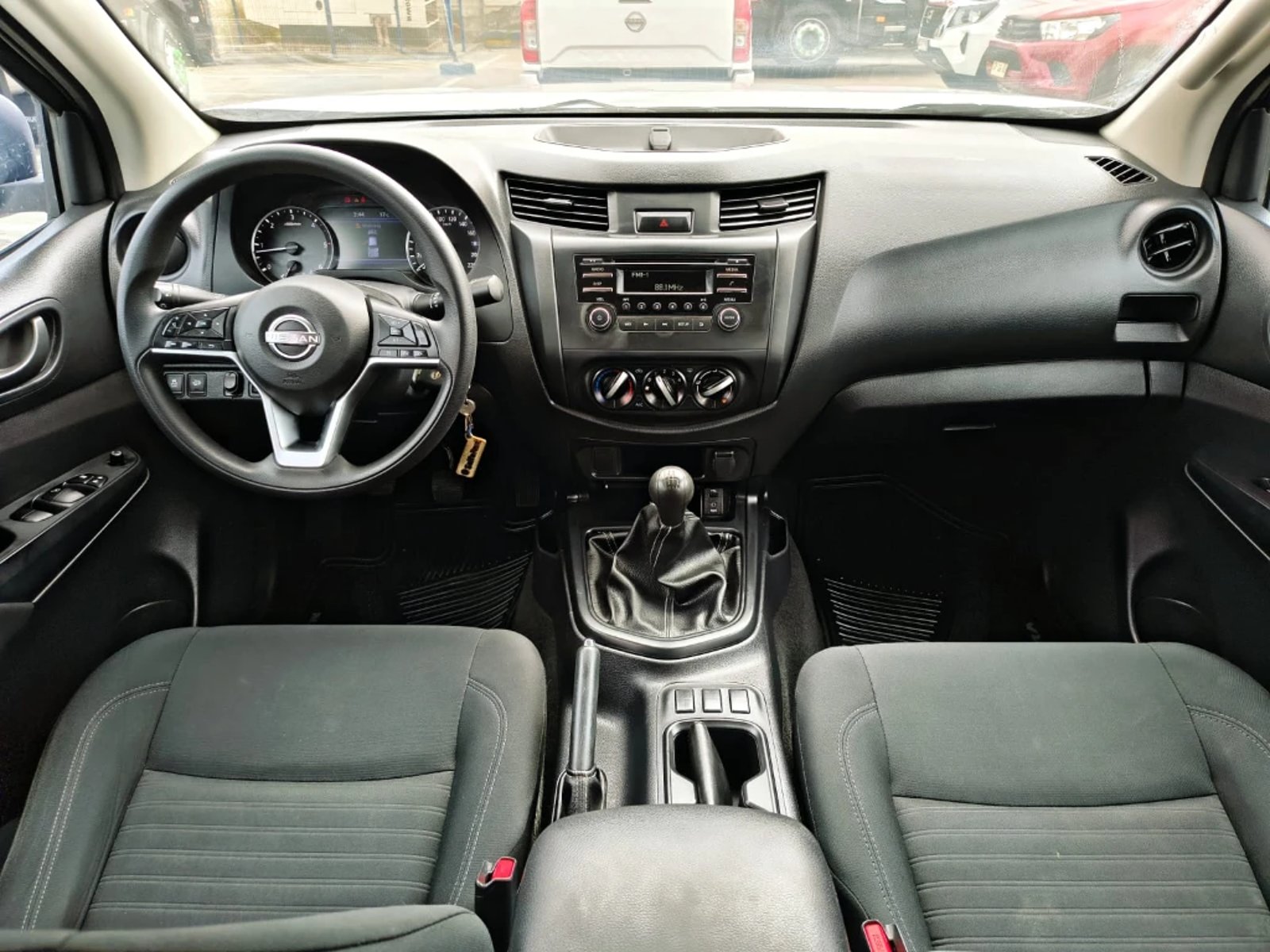 NISSAN NAVARA 2023 - Imagen 15 de 20