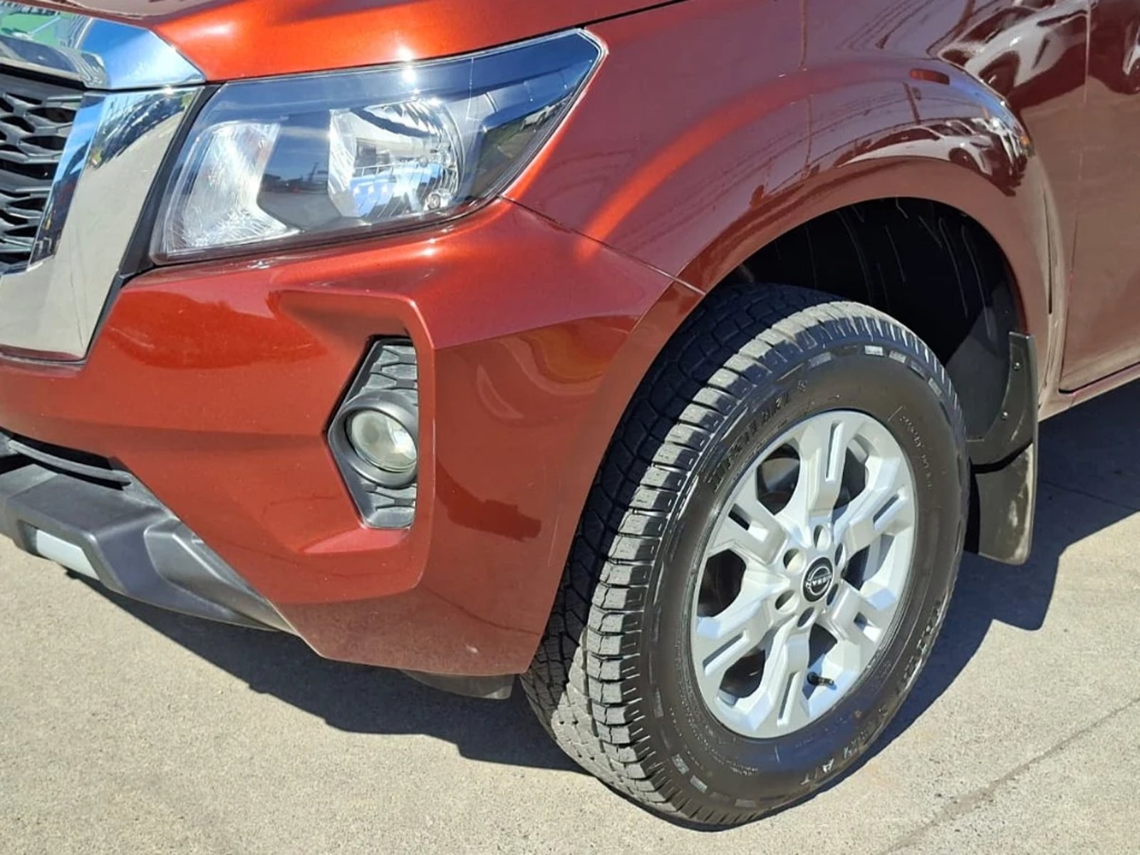 NISSAN NAVARA 2023 - Imagen 12 de 20