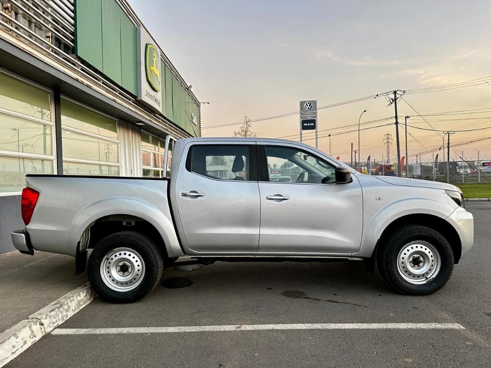NISSAN NAVARA 2023 - Imagen 4 de 11
