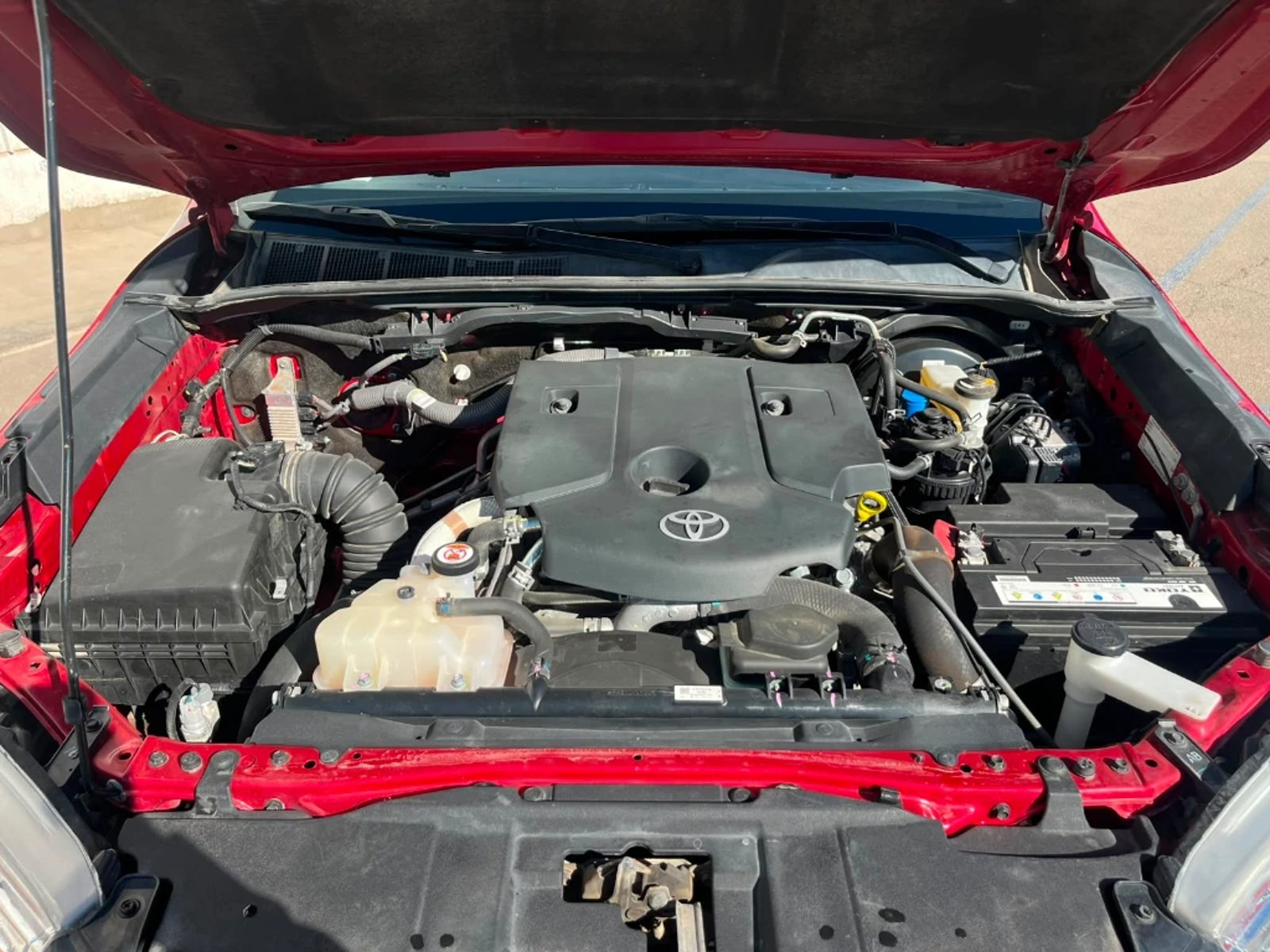 Toyota Hilux 2023 - Imagen 13 de 20