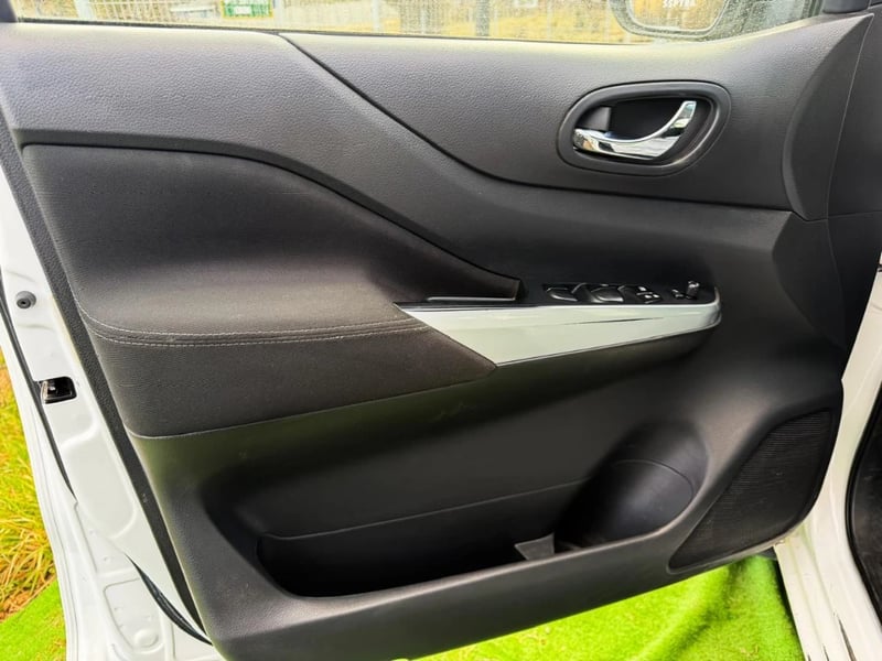 Nissan Navara 2023 - Imagen 15 de 18