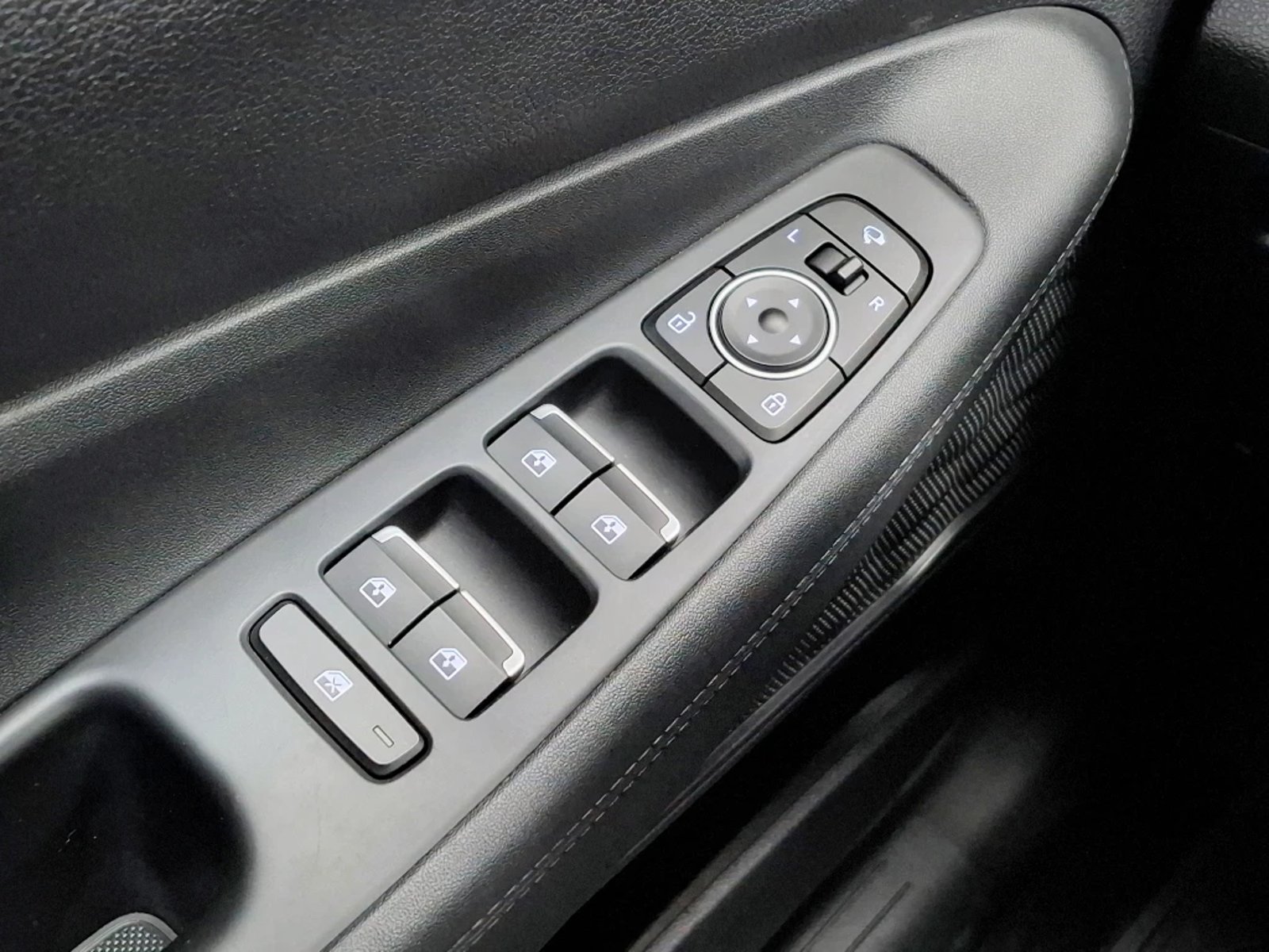 Hyundai Santa fe 2023 - Imagen 14 de 20