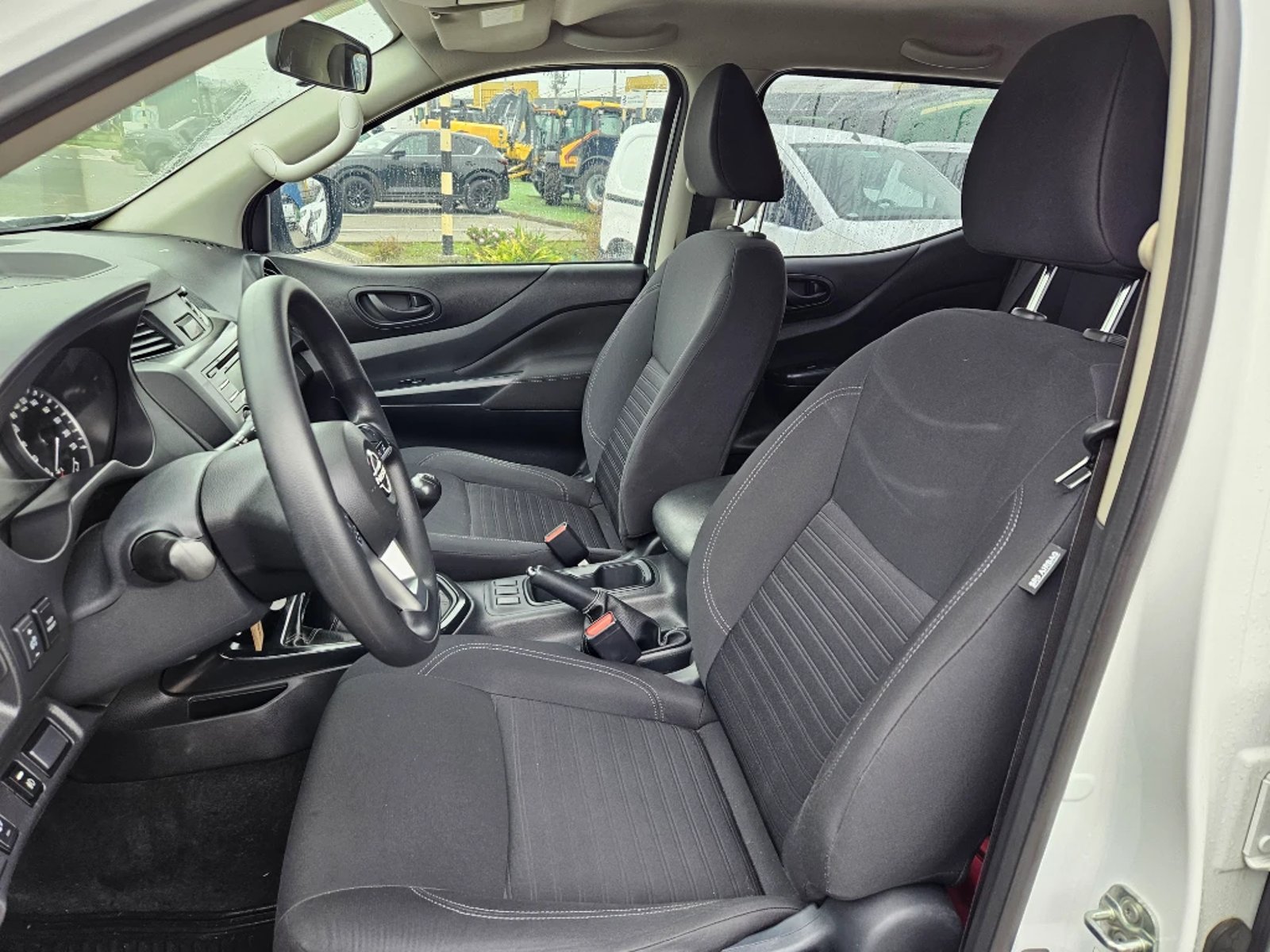 NISSAN NAVARA 2023 - Imagen 18 de 20