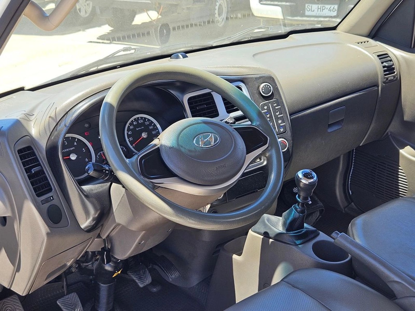 HYUNDAI PORTER 2022 - Imagen 15 de 20