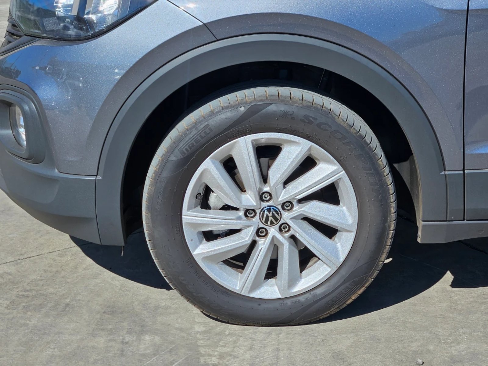 VOLKSWAGEN T-CROSS 2023 - Imagen 9 de 20