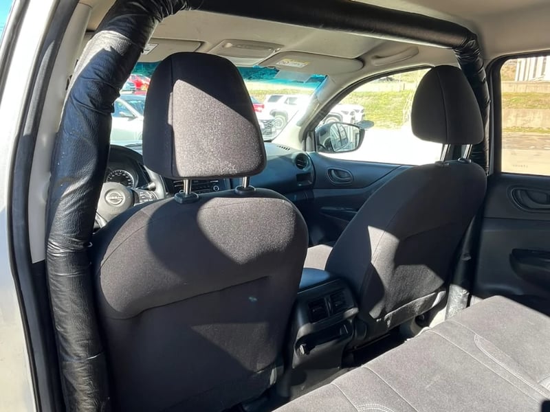 Nissan Navara 2023 - Imagen 15 de 17