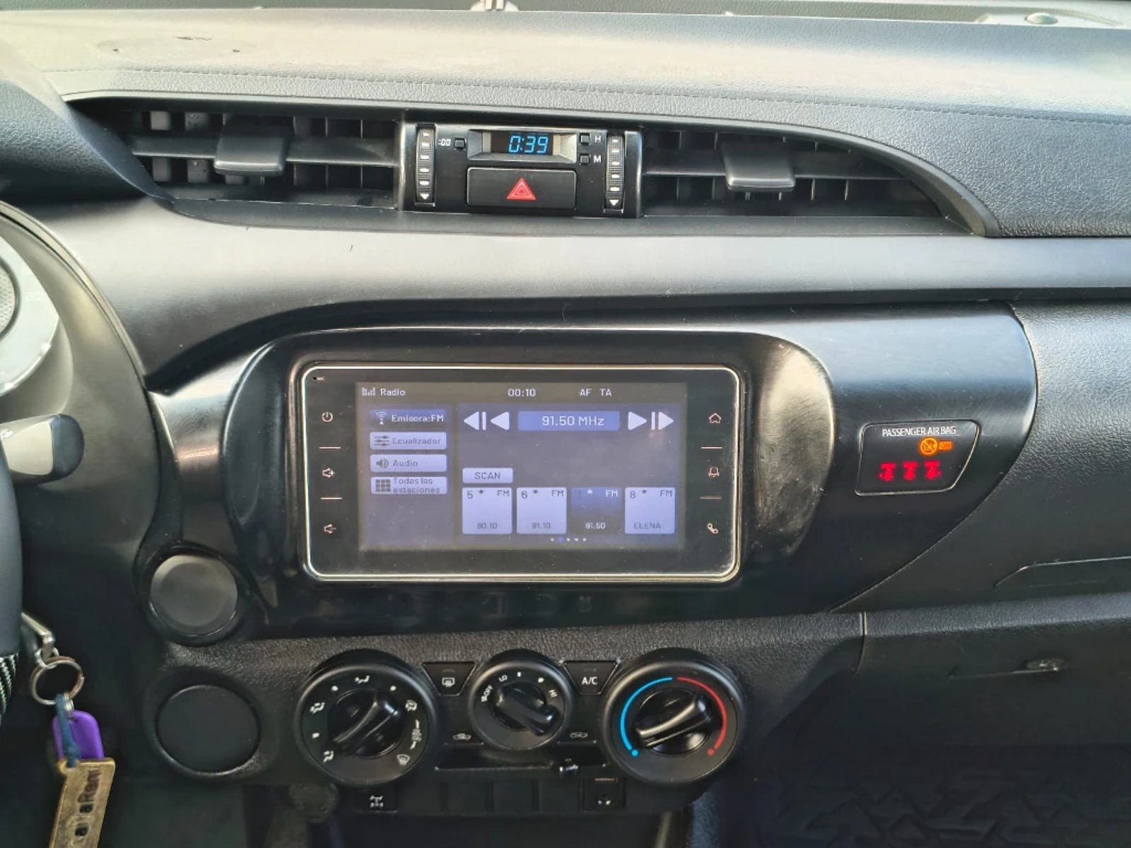 Toyota Hilux 2023 - Imagen 18 de 20