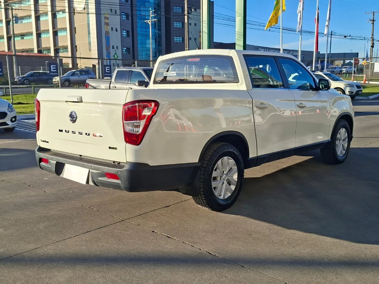 SSANGYONG GRAND MUSSO 2023 - Imagen 4 de 20