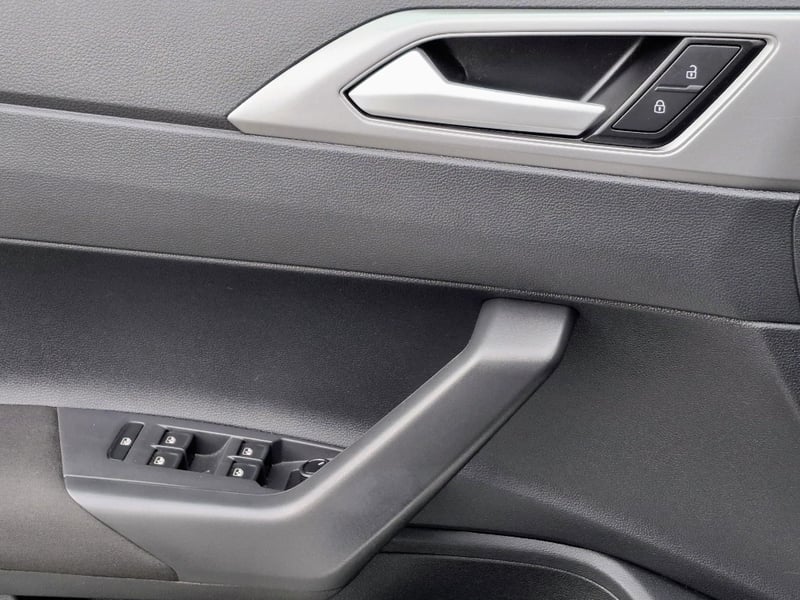 Volkswagen Nivus 2023 - Imagen 12 de 20