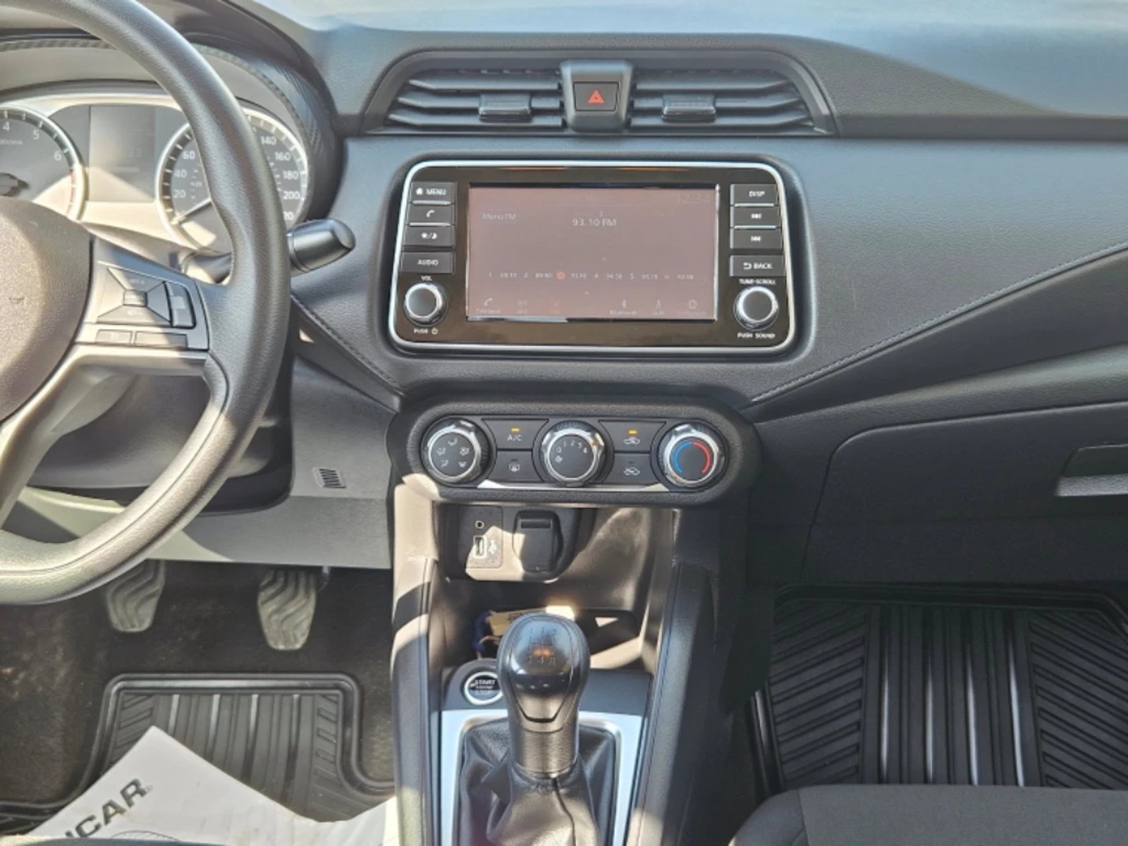 Nissan Versa 2024 - Imagen 17 de 20