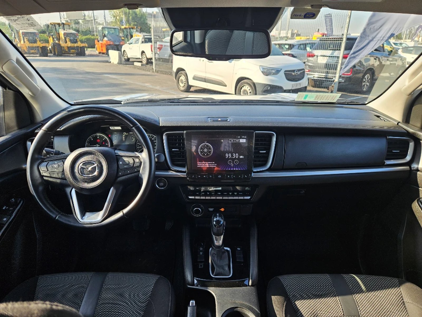 Mazda Bt-50 2023 - Imagen 13 de 20