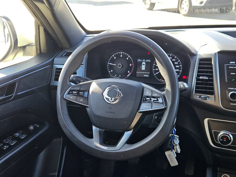 SsangYong Grand musso 2023 - Imagen 14 de 20